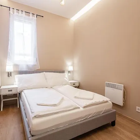 Kl31 - - Klauzal Square By Bqa Budapest