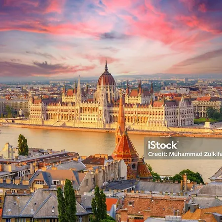 Kl31 - - Klauzal Square By Bqa * Budapest